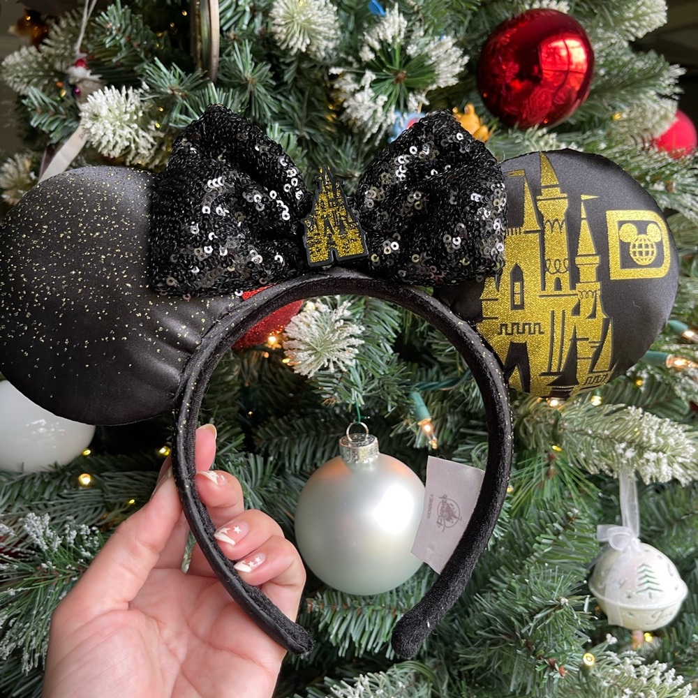 Minnie Ears Black and Gold